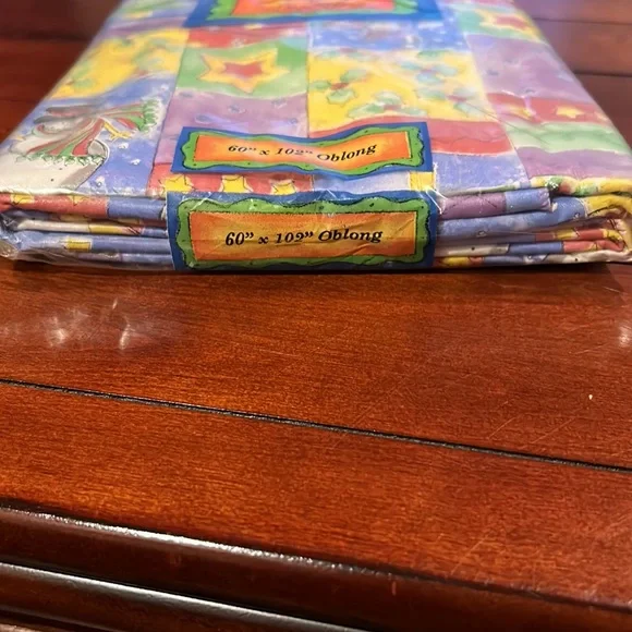 NWT Sango Sweet Shoppe Christmas 60”x102” Oblong Tablecloth Flannel Backed Vinyl - Picture 8 of 12